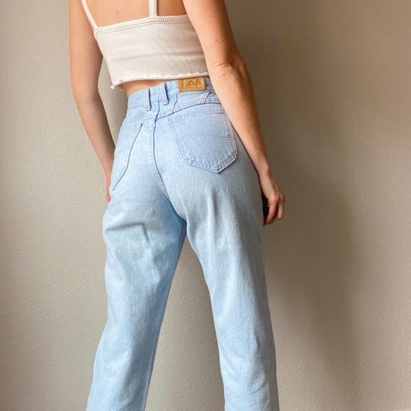 Vintage Lee High Waist Light Wash Straight Leg Authentic Mom Jeans - Picture 4 of 13
